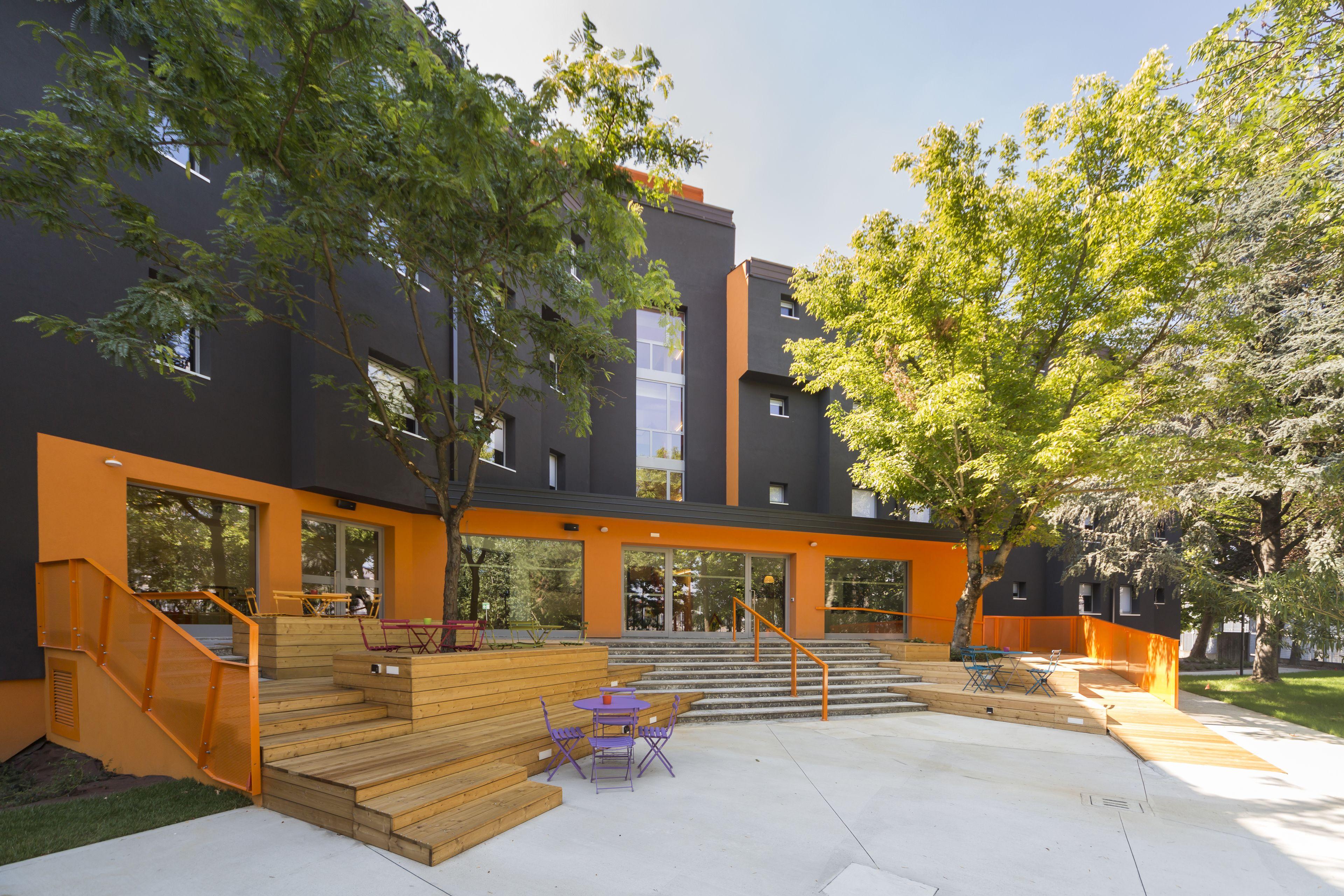 Combo Bologna Hostel — Φωτογραφίες 1